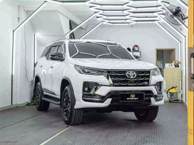 Fortuner-KN-1-scaled